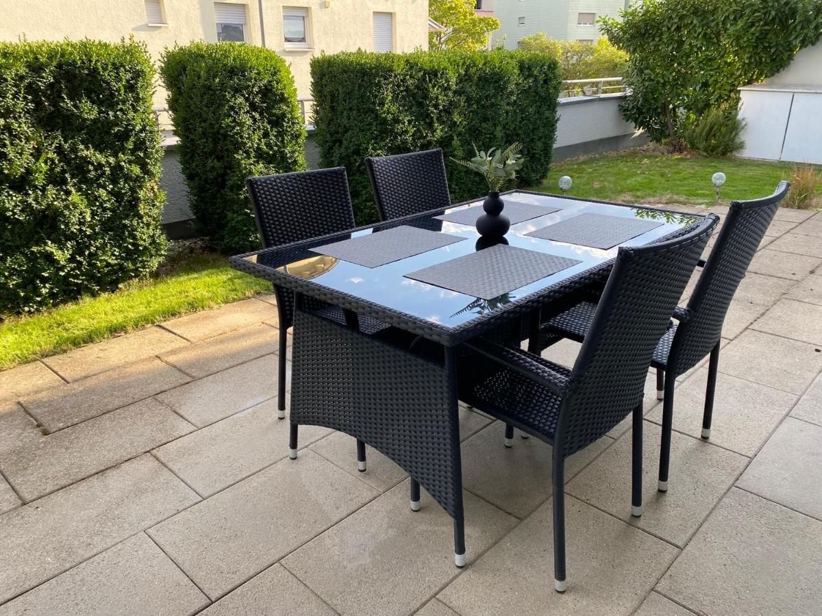 3 Zimmer Apartment In S-Bahn Naehe, 76 Qm, Max 5 Pers, 30Qm Dachterasse, Garage, Internet 1000 Mbit Gärtringen Esterno foto