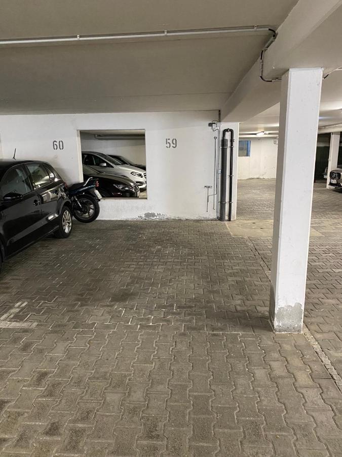 3 Zimmer Apartment In S-Bahn Naehe, 76 Qm, Max 5 Pers, 30Qm Dachterasse, Garage, Internet 1000 Mbit Gärtringen Esterno foto